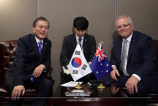 한·호주 정상 “신재생에너지 분야로 협력 확대”