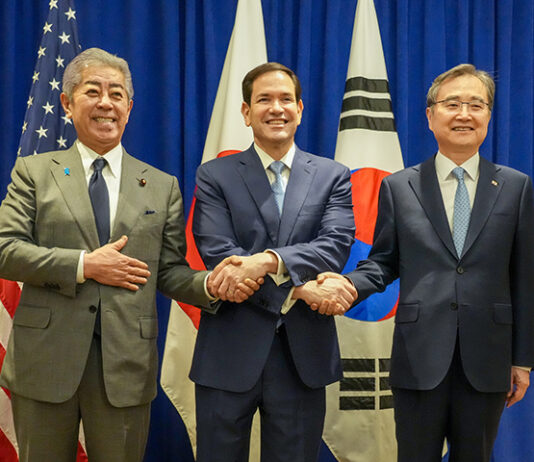 한미일 외교장관, 공동성명 채택 “한반도 비핵화 의지 재확인”