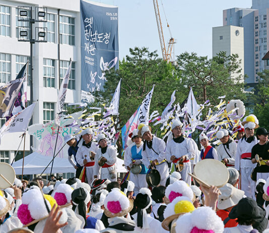 5·18 민주화운동 상징 ‘옛 전남도청’ 정식 개관…”시민의 품으로”
