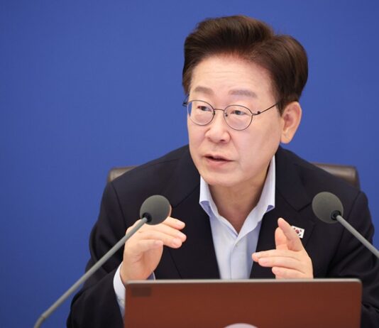이 대통령 “부동산 조세 제도, 국민의 상식과 눈높이에 기초해 정비”